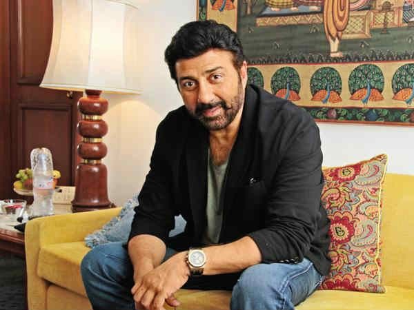 All Bollywood parties are similar- alcohol and gossip, says Sunny Deol