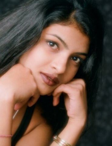 Priyanka Chopra’s First Ever Photo Shoot at the age of 17