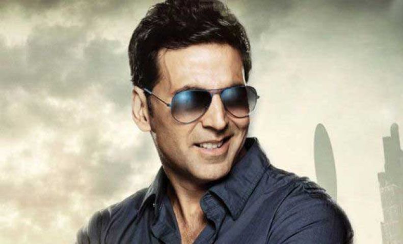 To whom Akshay Kumar is going to honour?