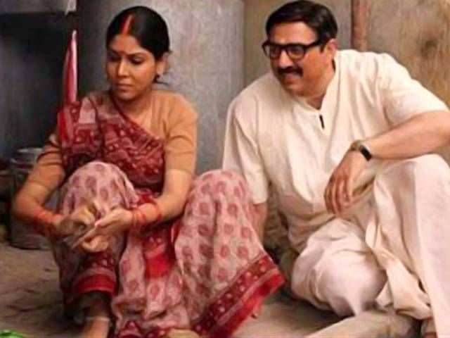 सनी देओल की विवादित फिल्‍म 'मोहल्‍ला अस्‍सी' हुई लीक