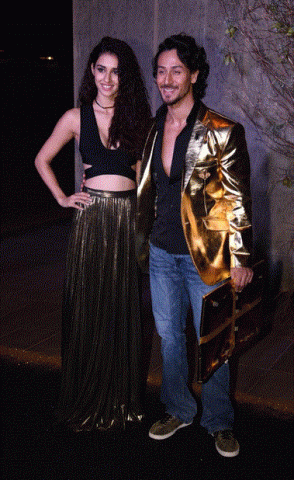 Must Watch!Celebrities attended Manish Malhotra's birthday bash in color coordinated