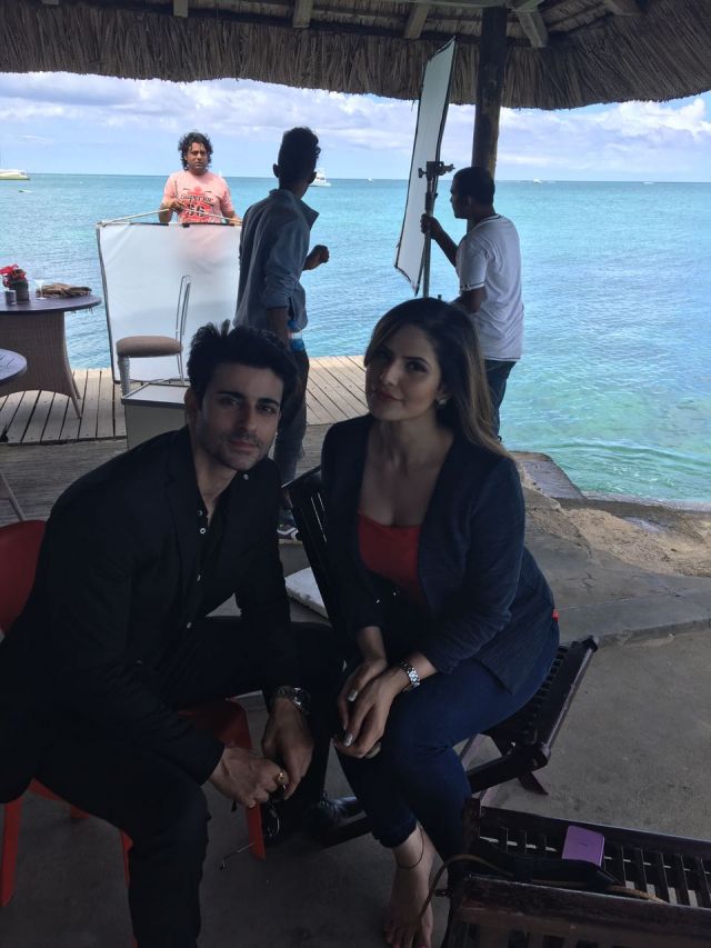 Zareen Khan on the beaches of Mauritius but with whom?