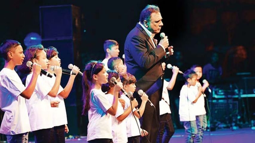 Boman Irani has showcased his singing talent with Choir