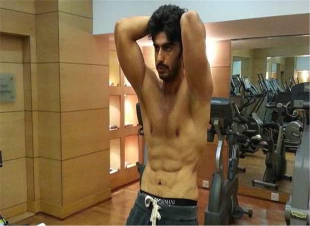 BMC ने अर्जुन को कहा Gym तोड़ दो नही तो छोड़ेंगे नही....भेजा नोटिस