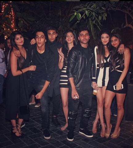 Suhana Shahrukh Khan spotted partying with friends on New Year