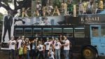 Rajinikanth's 'Kabali' bus on Mumbai Streets;fans cheered the moment