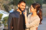 Lovebirds Deepika and Ranveer off to Holiday to an unrevealed Location