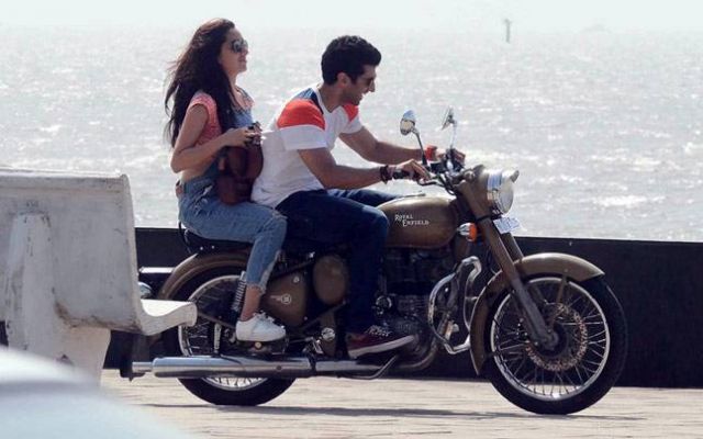 OK Jannu: Aditya Roy Kapur takes Shraddha Kapoor for a bike ride