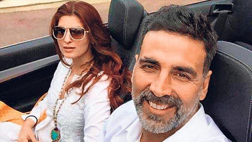 Akshay is again off to dubai with twinkle