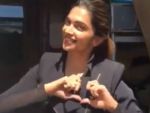 Deepika's new facebook dp says all without saying a word