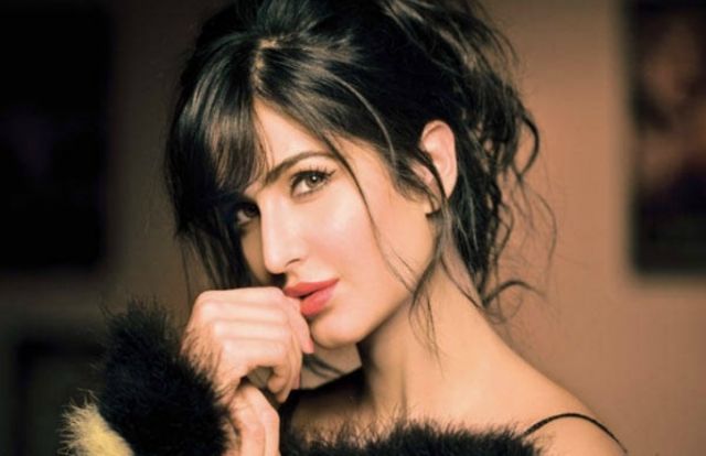 Hot alert! Katrina's stunning look will make your heart to skip the beat