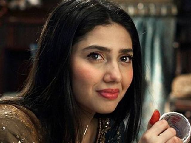 पाकिस्तानी अभिनेत्री ने कहा : मैं सभी आतंकी हमलों की कड़ी निंदा करती हूं