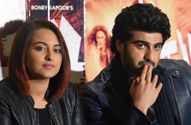 Has Sonakshi any problem to work with Arjun Kapoor???