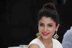 For whom Anushka Sharma shows her love in special way ?