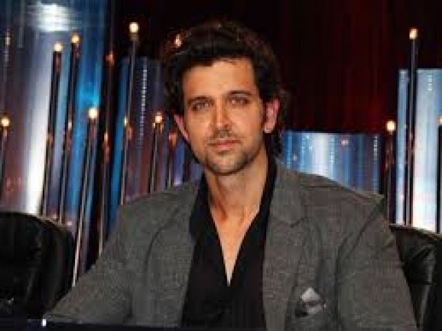 OMG..Is Hrithik Roshan's Facebook account gets hacked?