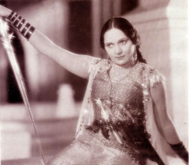 कौन थी बॉलीवुड की सबसे पहली अभिनेत्री