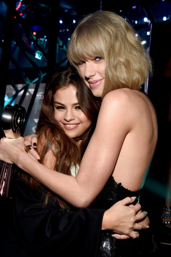 Selena Gomez attended Taylor Swift's concert with her little sister