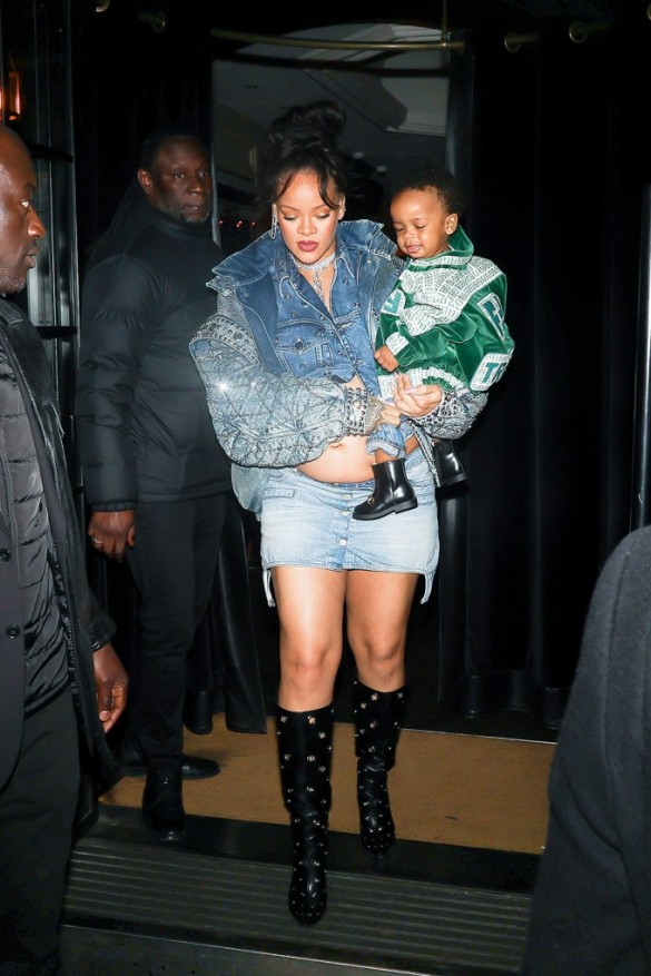 Rihanna showed off how her pregnancy-related attire just keeps getting better take a look!