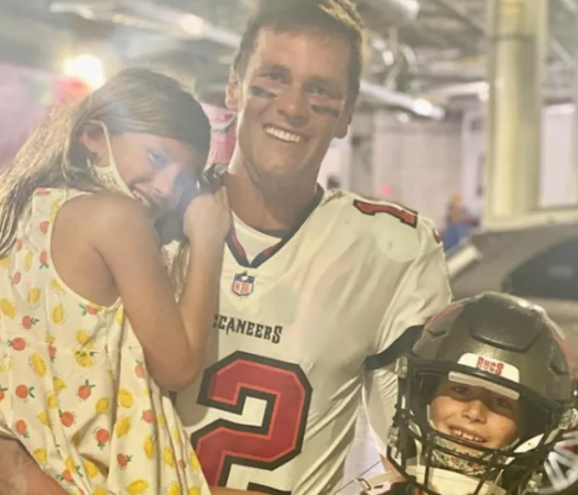 Gisele Bündchen celebrates husband Tom Brady's 45th birthday