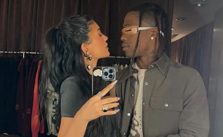 Kylie Jenner posts cute selfies with Travis Scott & daughter Stormi after attending his London show