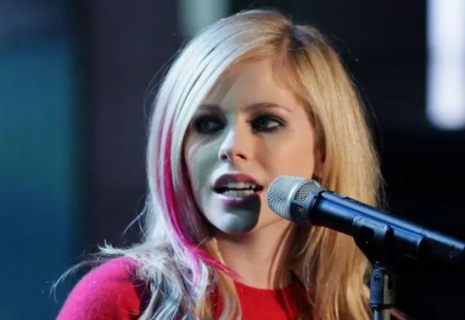 Avril Lavigne to get a star on the Hollywood Walk Of Fame this Wednesday