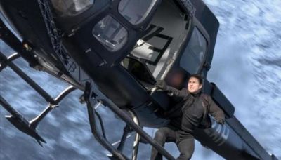 Tom Cruise makes his Instagram debut with the helicopter
