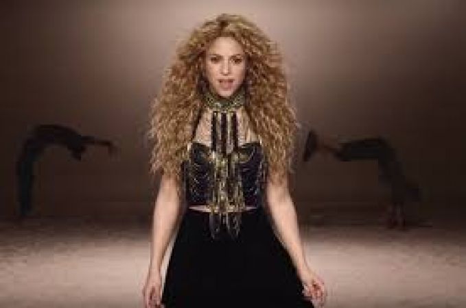 Shakira dazzles Barcelona