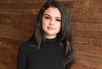 Selena Gomez Email Id was hacked by a woman in New Jersy
