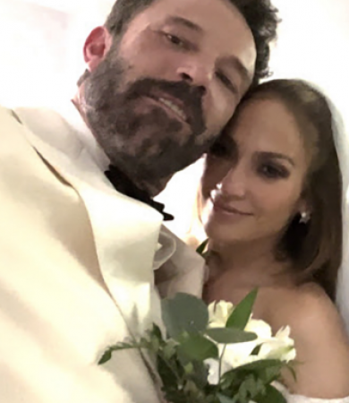 Jennifer Lopez and Ben Affleck get married in Las Vegas