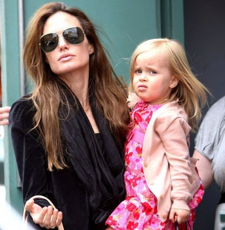 Angelina Jolie can lose custody of her kids