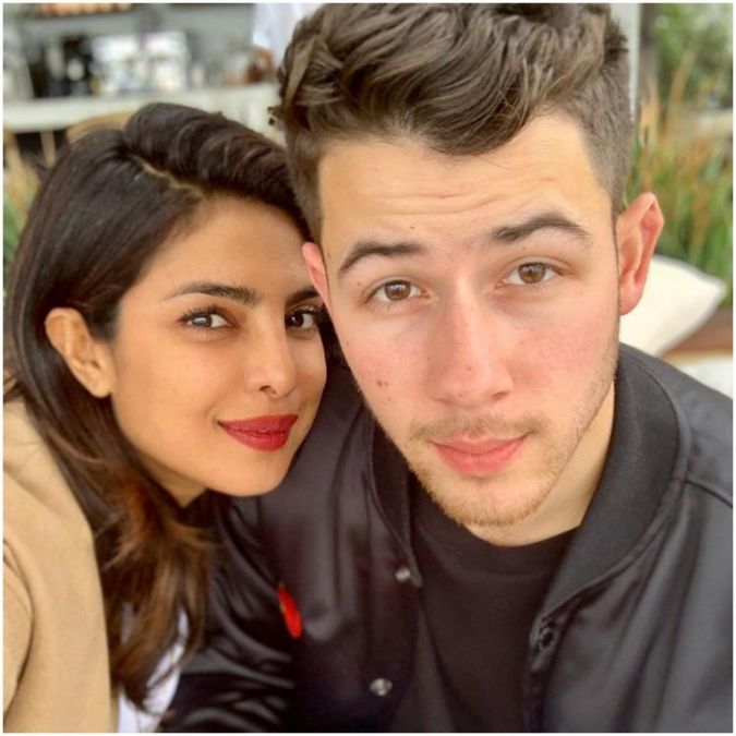 Nick Jonas shares an extremely romantic photo of his wife; see