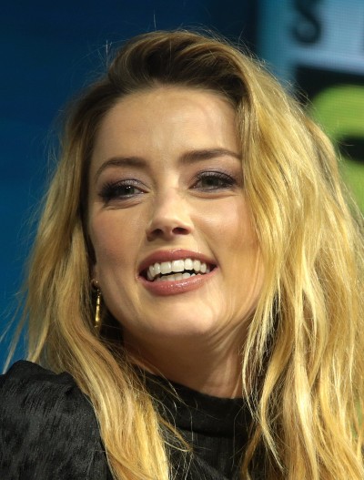 Actress Amber Heard expresses her feelings by sharing a photo with her mother