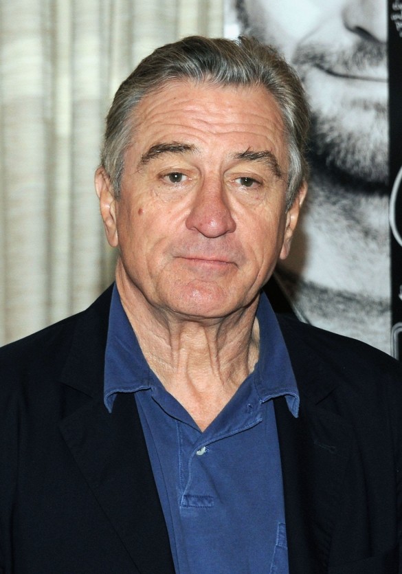 Robert De Niro, posted the first picture of his newborn baby girl at age of 79