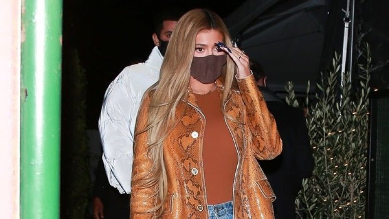 Kylie Jenner Rocks In Her New Look For Dinner Date With Friends
