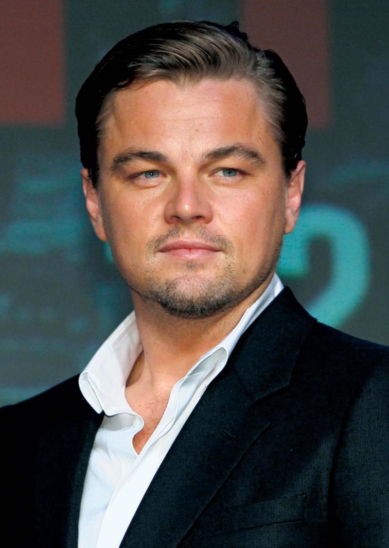 Leonardo DiCaprio Praises Senior Most Actor Big B In An Interview