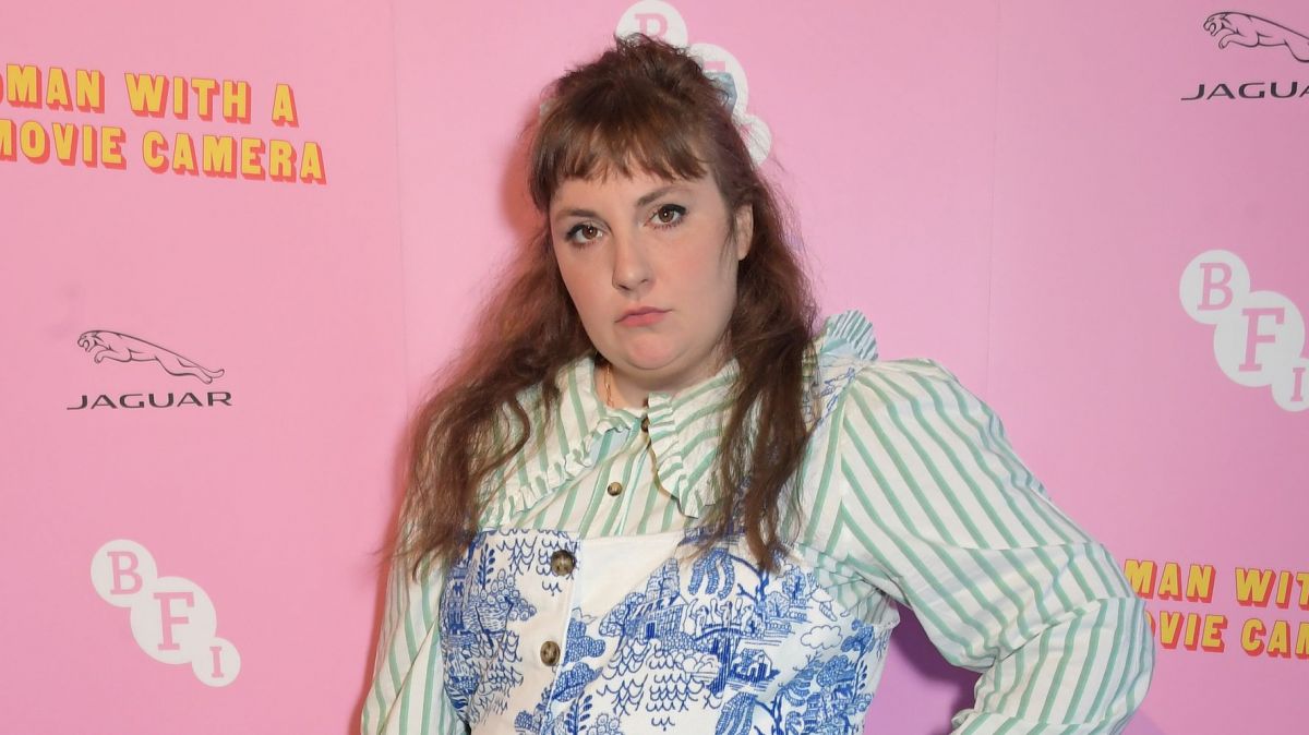 Lena Dunham Slams body shamers on her wedding pics: You can live in your body as it is