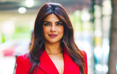 Here's what Priyanka Chopra has to say about Iranian Women protesting against its Government