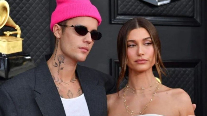 Hailey Bieber Cheers Justin During Surprise Concert Performance in Los Angeles