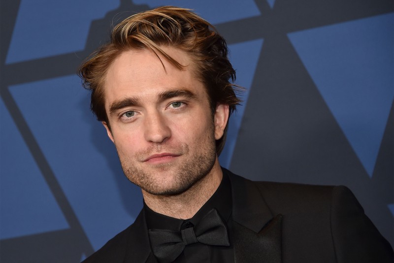Robert Pattinson celebrates 'real-life corona heroes'