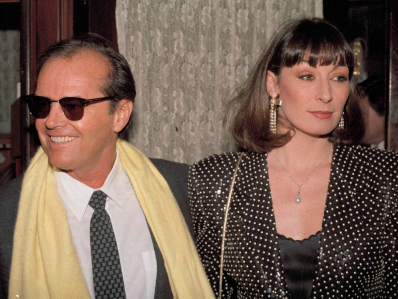 Jack Nicholson cheated on Anjelica Huston during their 17-year marriage!