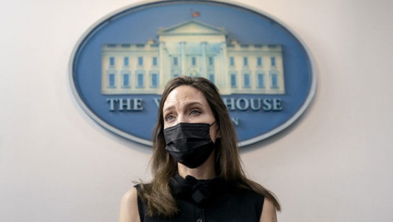 Maleficent Actress visits the White House