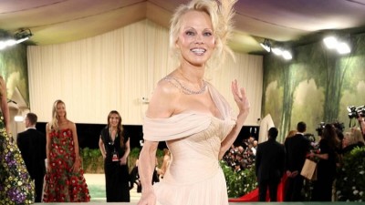 How Pamela Anderson is Set to Shine with the Golden Eye Award at the Zurich