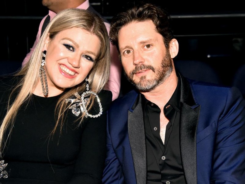 Kelly Clarkson finally declared herself 'legally single' after her divorce from Brandon Blackstock