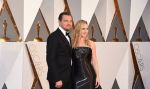 Oscars 2016: अभिनेता लियोनार्डो के हाथ में आई ऑस्कर की ट्रॉफी