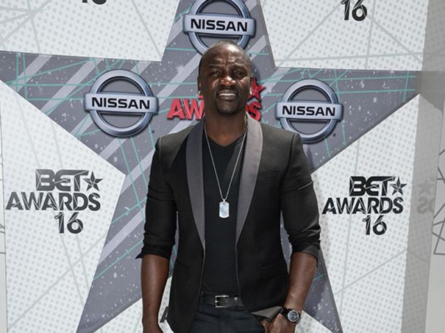 BET Awards 2016: Hollywood’s hottest hunks tie up