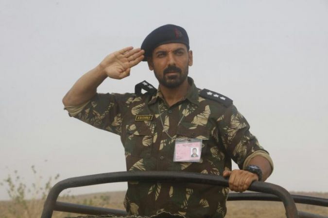 The army look of John Abraham from Parmanu: The Story of Pokhran suits him