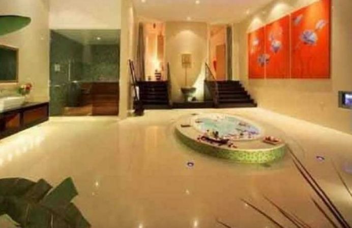 Watch the pictures of Big B's luxurious house from inside