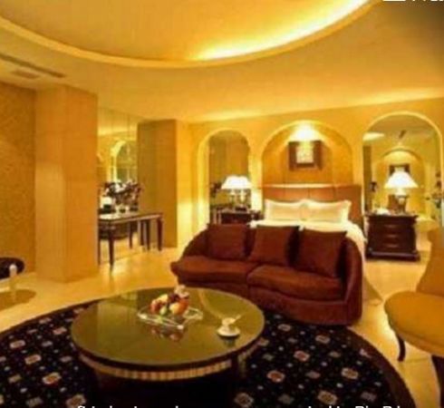 Watch the pictures of Big B's luxurious house from inside