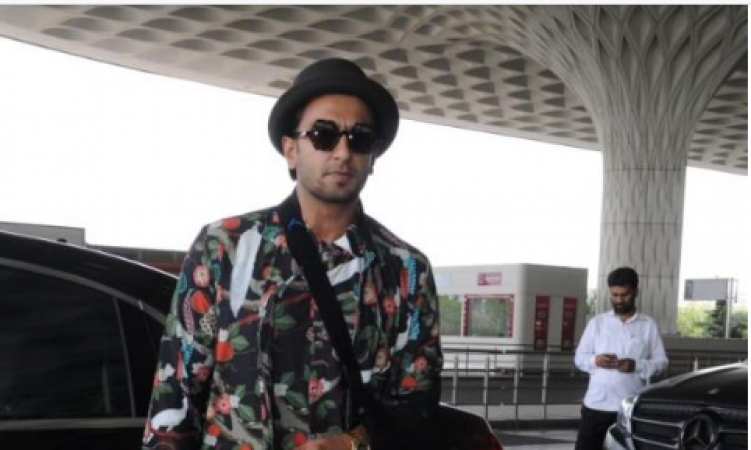 Ranveer Singh chooses a colorful outfit for his airport look