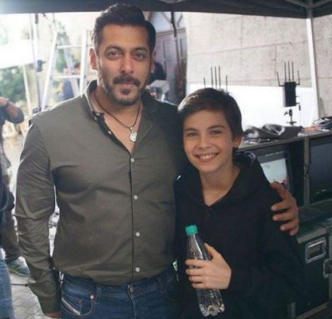 Sneak Peeks of Salman Khan starrer Tiger Zinda Hai